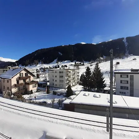 Agrimonia - Moebilierte Ferienwohnung Mit Balkon Davos Extérieur photo