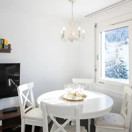 Agrimonia - Moebilierte Ferienwohnung Mit Balkon Davos Extérieur photo