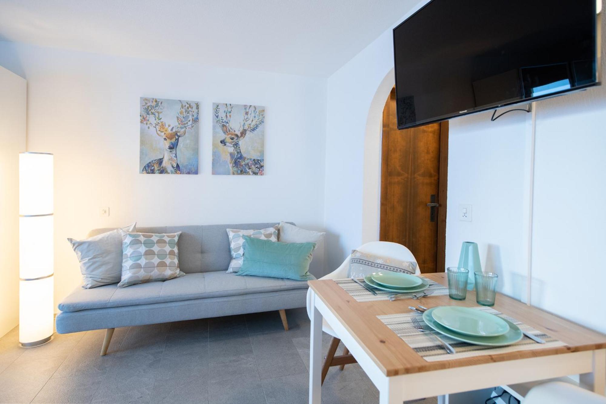 Agrimonia - Moebilierte Mit Balkon Apartment